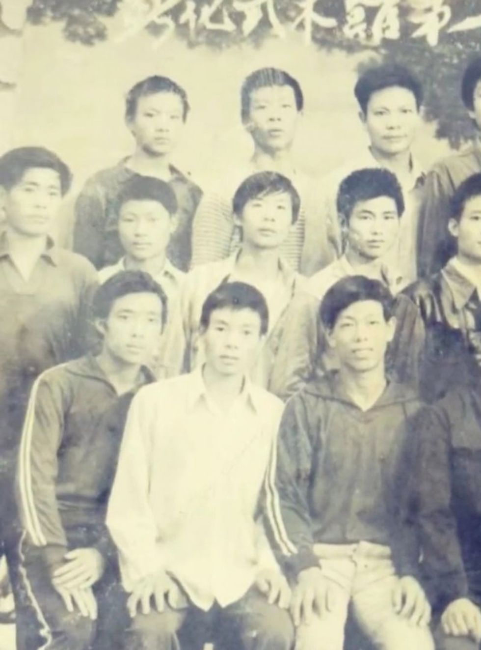 Class photo of Chinese teenage wushu apprentices taken in 1983.