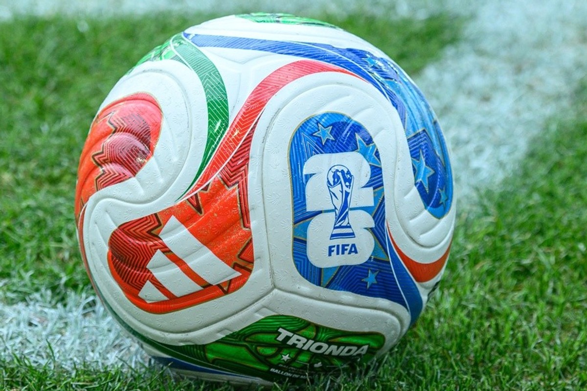 World Cup kick off, Middle East peace deal and a naughty cat