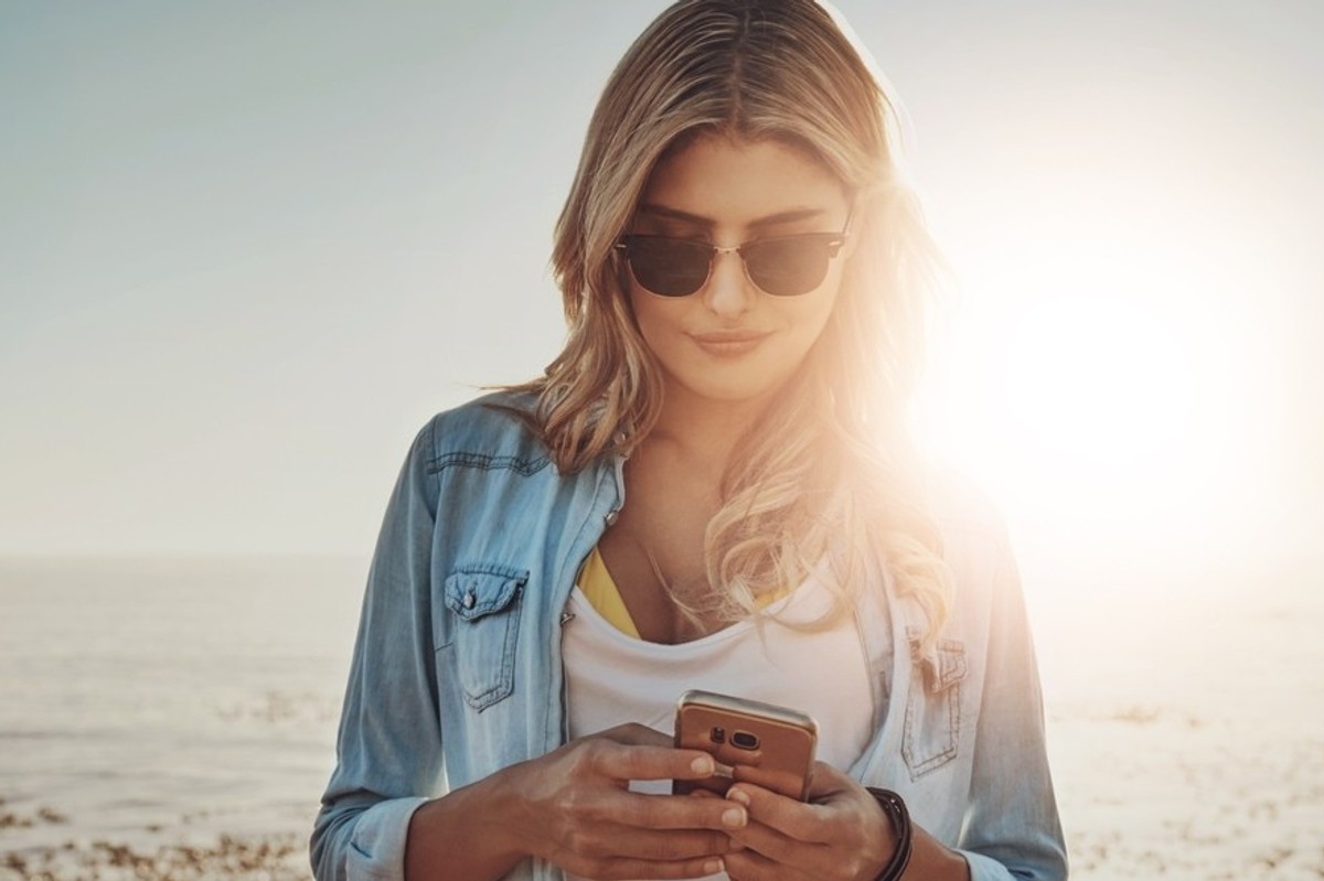 How AI-assisted dating could change love lives – All Caught Up podcast