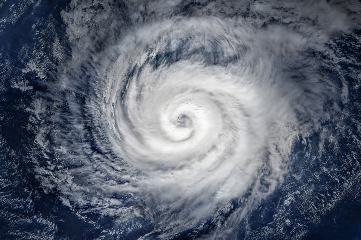 The Oscars, a cyclone and broken records