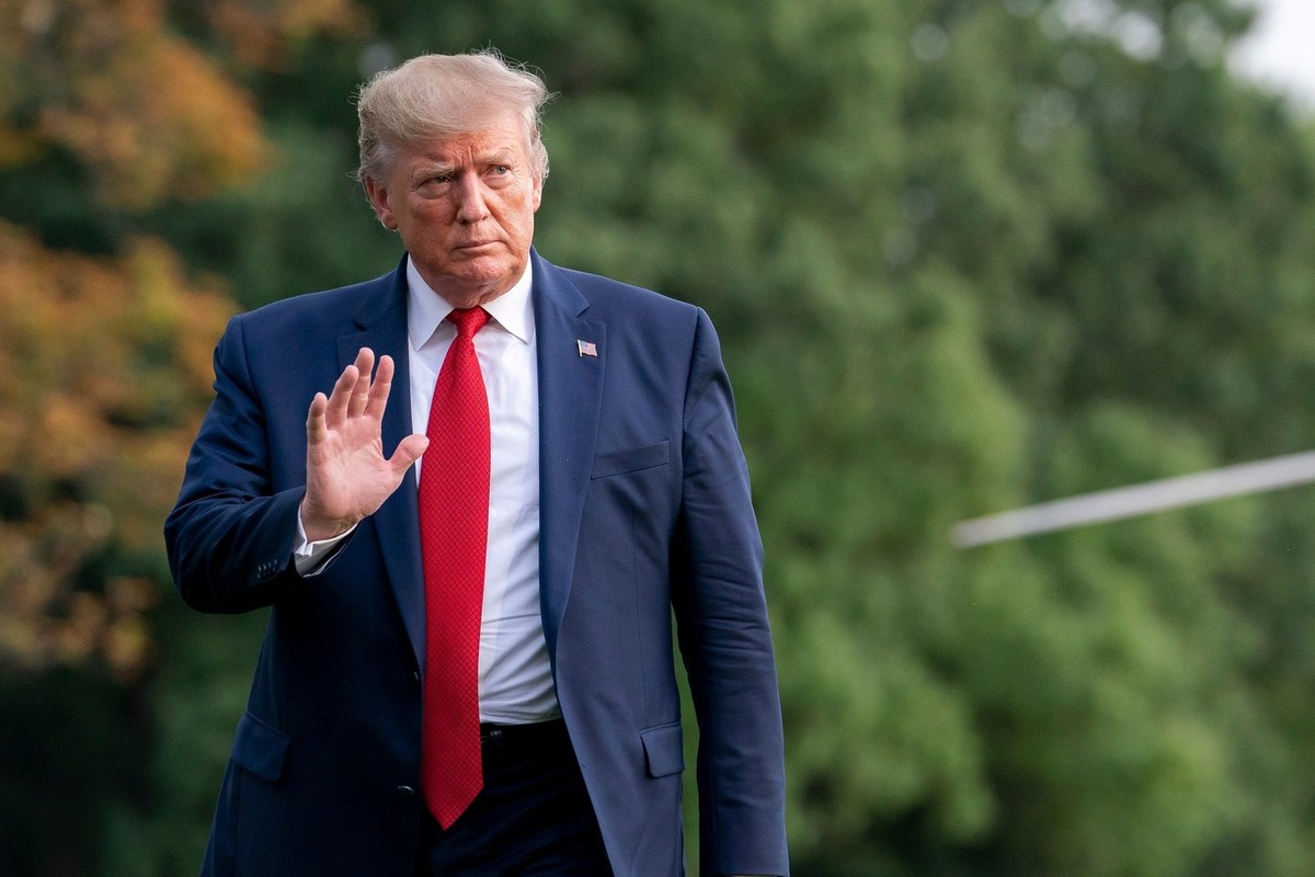 War in the Middle East, the gender pay gap and a blood moon