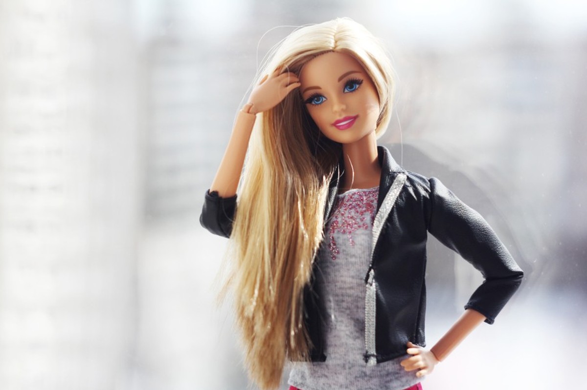 Why it feels impossible to be a woman online